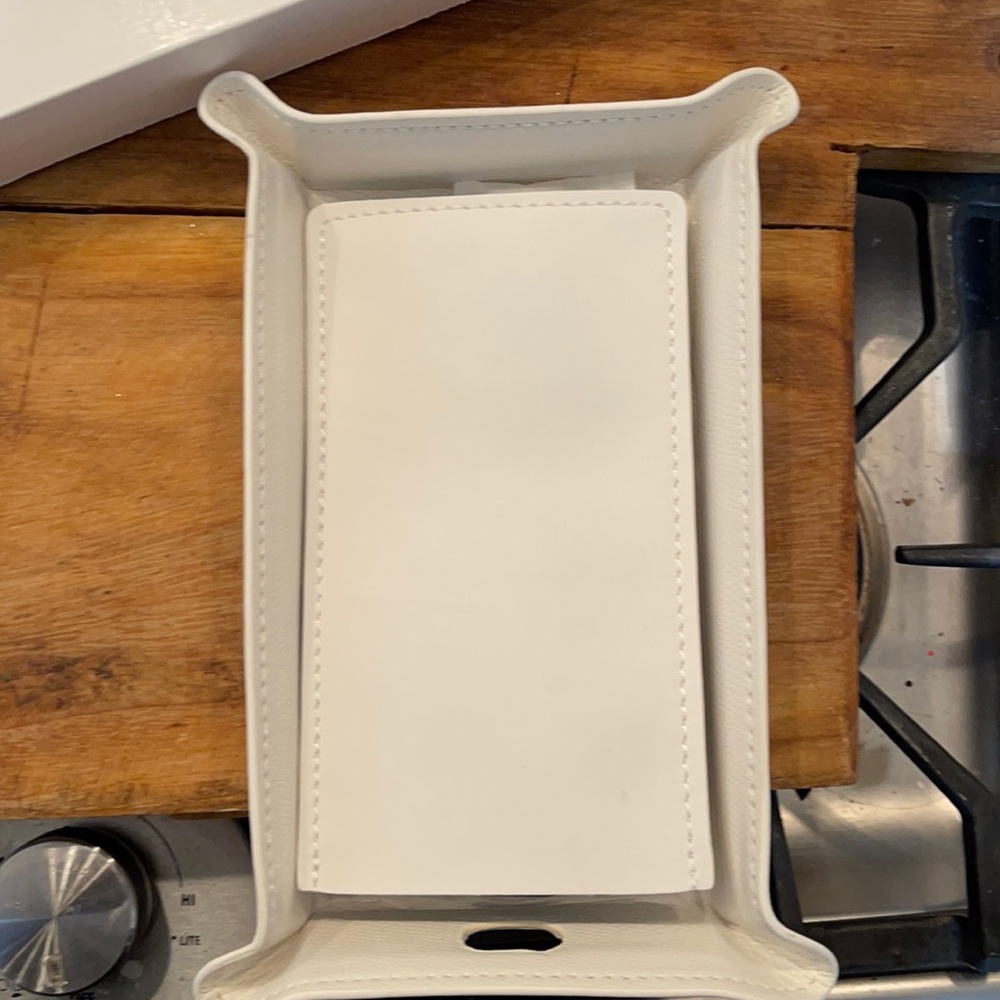 Wireless Charging Tray